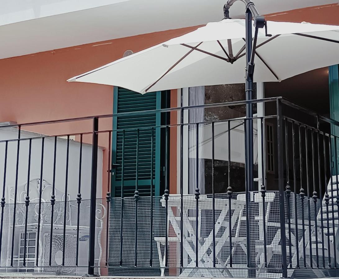 “L'Alcova Delle Sirene” Apartman Bergeggi Kültér fotó